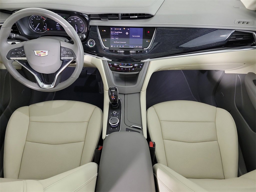 Certified 2025 Cadillac XT6 Premium Luxury image 16