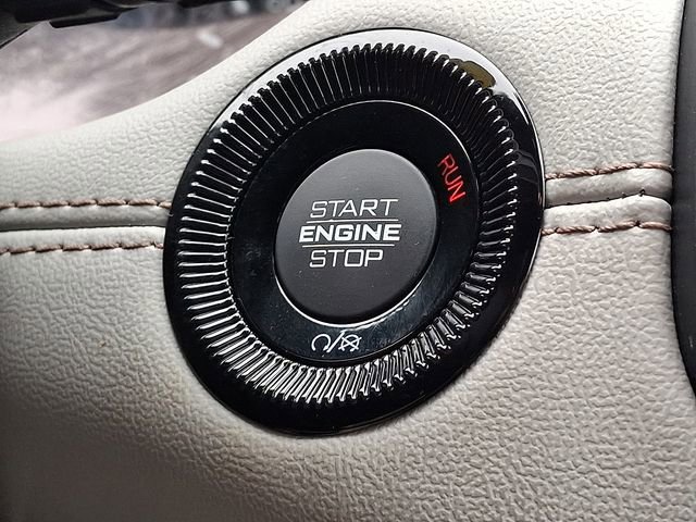 Used 2024 Jeep Compass Limited image 24