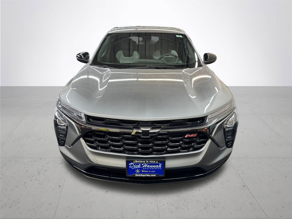 Used 2025 Chevrolet Trax RS FWD image 10