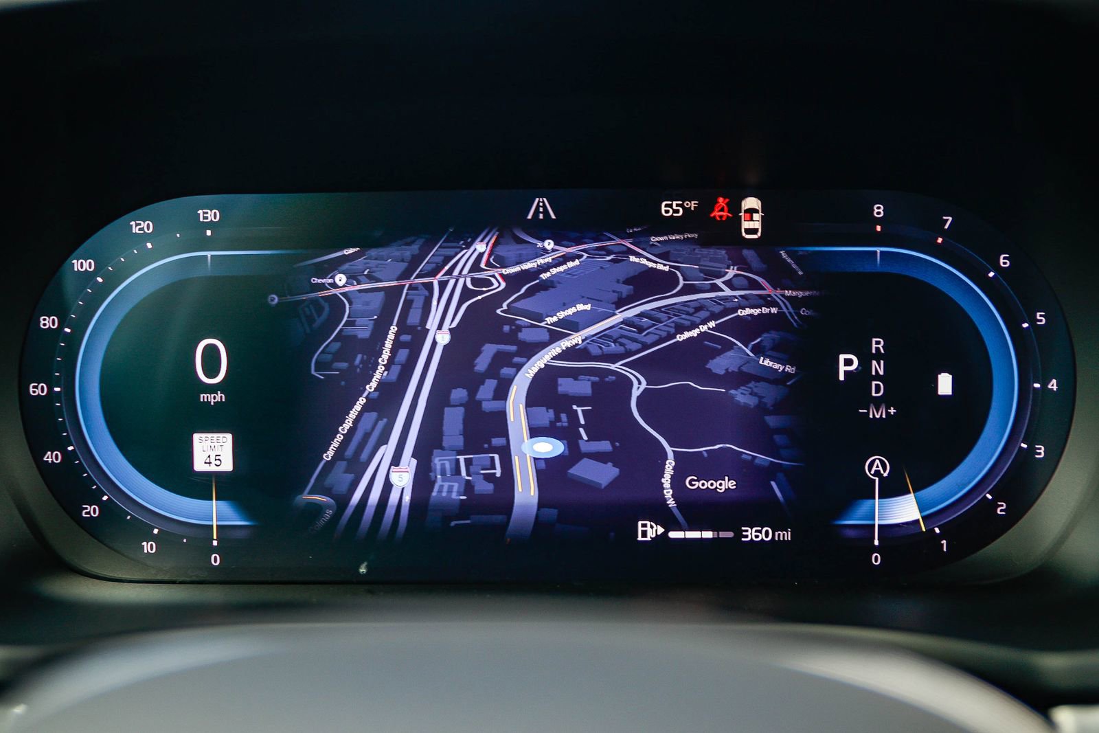 Used 2025 Volvo V60 B5 Cross Country Plus image 55