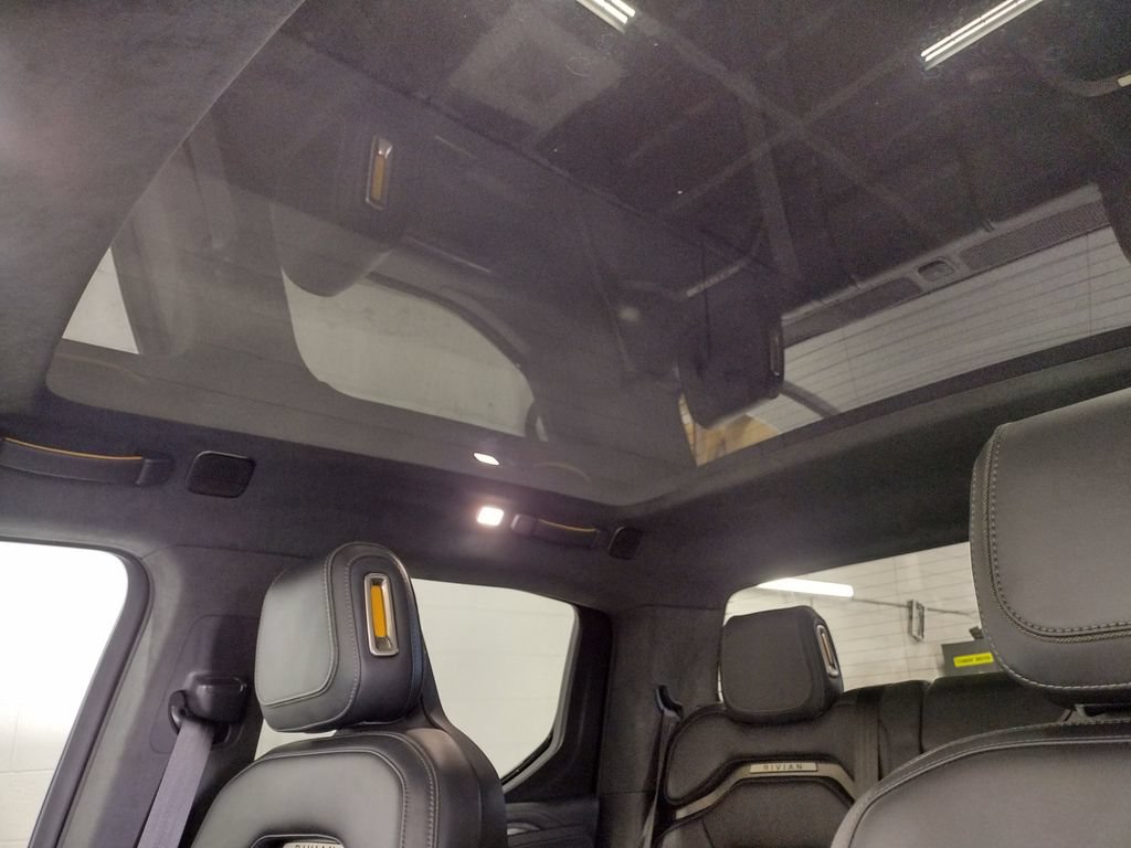 Used 2022 Rivian R1T Adventure AWD/4WD image 21