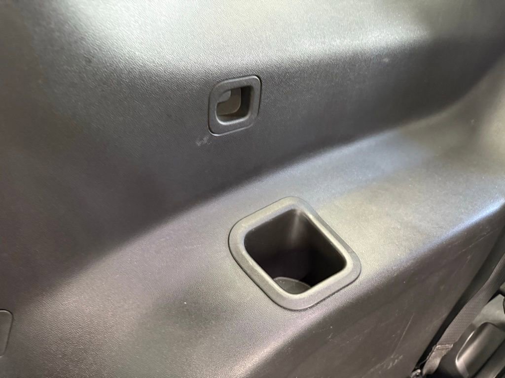 Used 2023 GMC Acadia SLT image 61