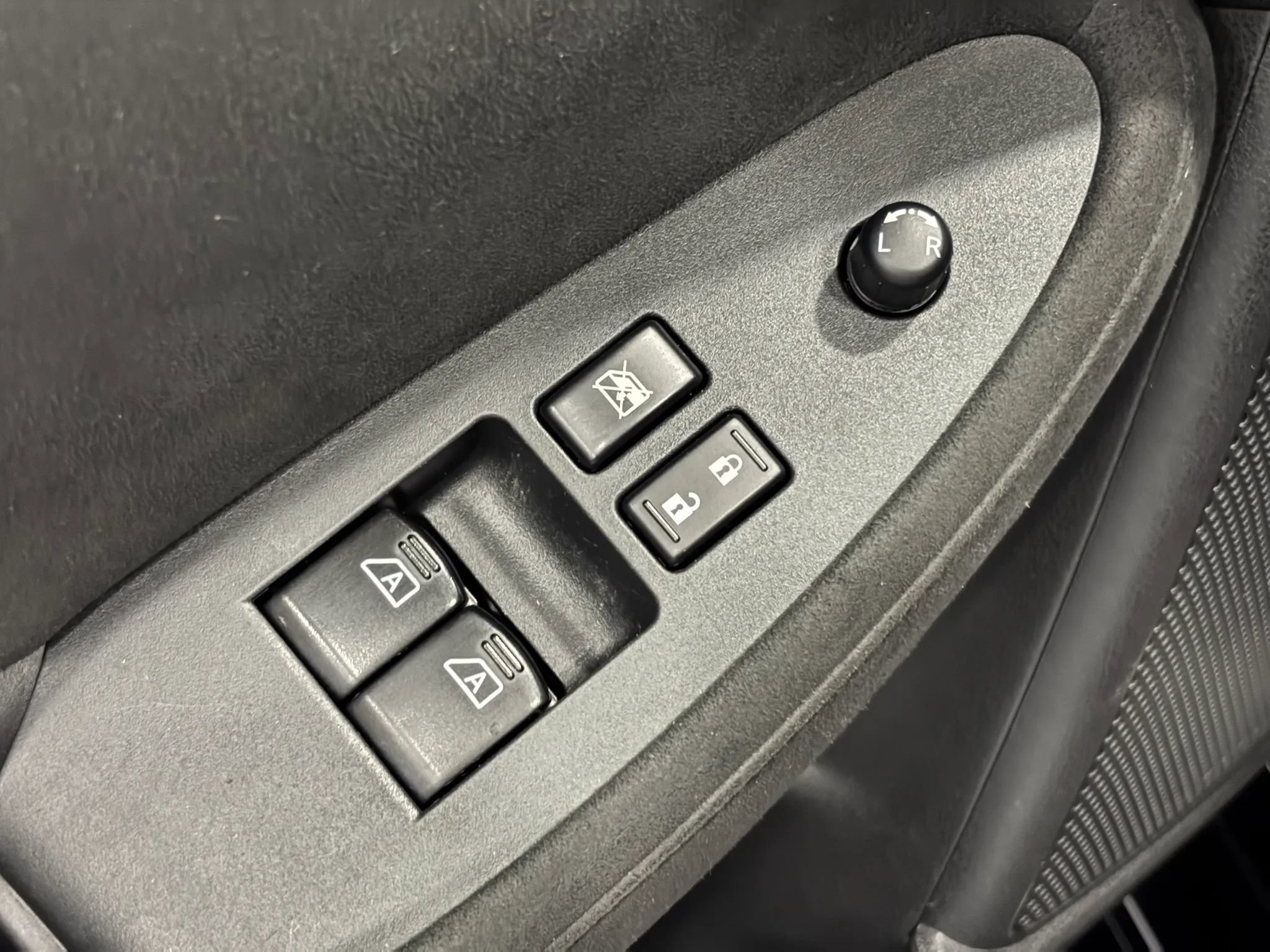 Used 2019 Nissan 370Z Touring RWD image 27
