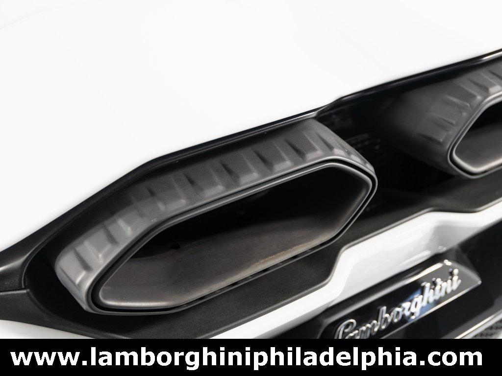 Used 2024 Lamborghini Revuelto image 50