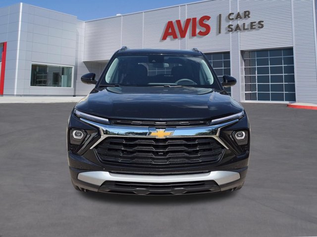 Used 2026 Chevrolet TrailBlazer LT FWD image 2