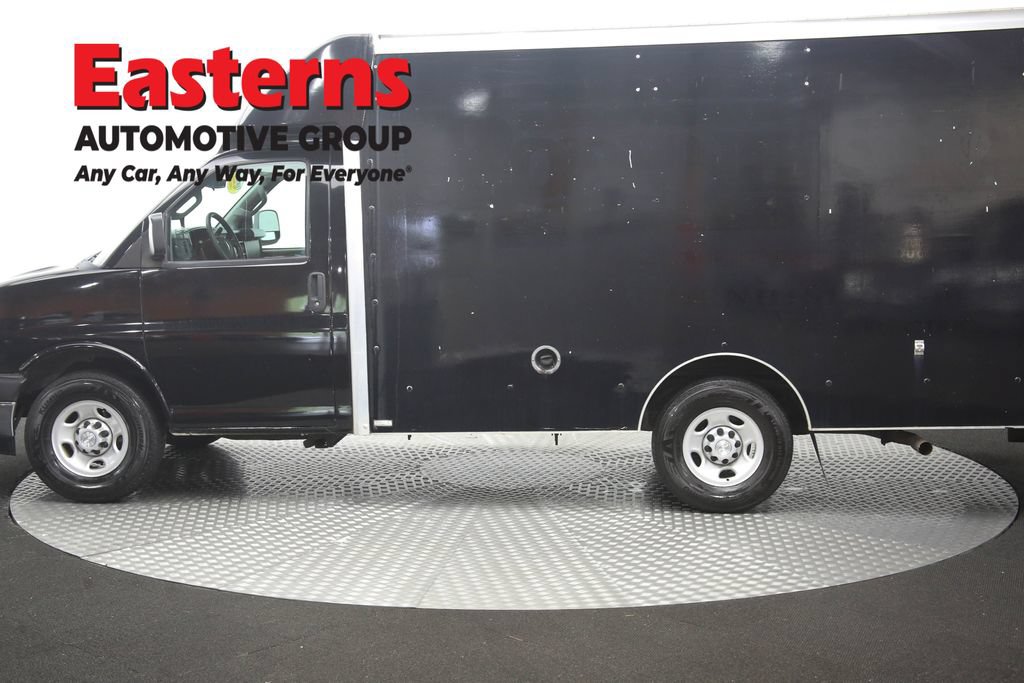 Used 2017 Chevrolet Express 3500 RWD image 57