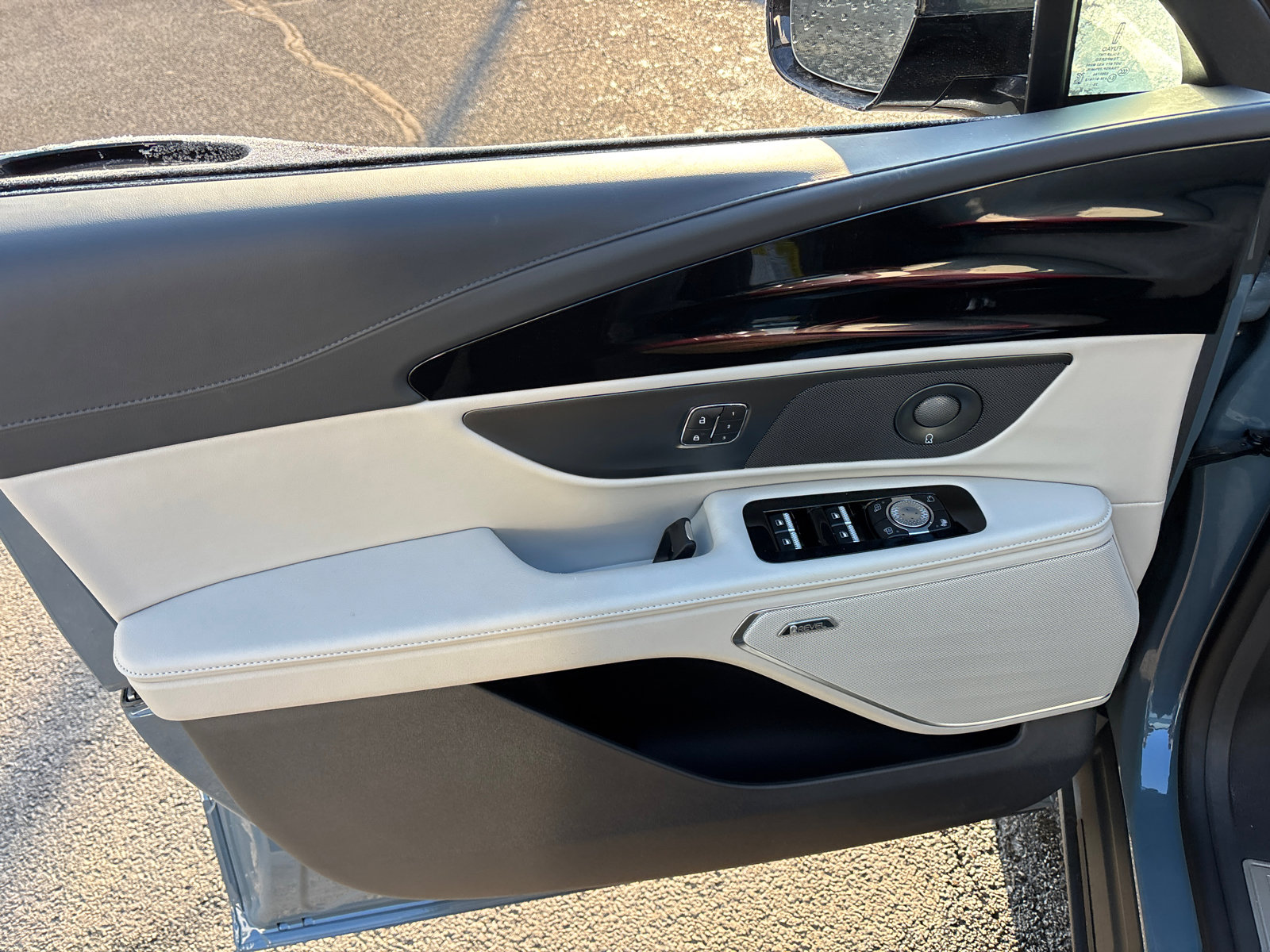 New 2026 Lincoln Nautilus Reserve AWD/4WD image 11