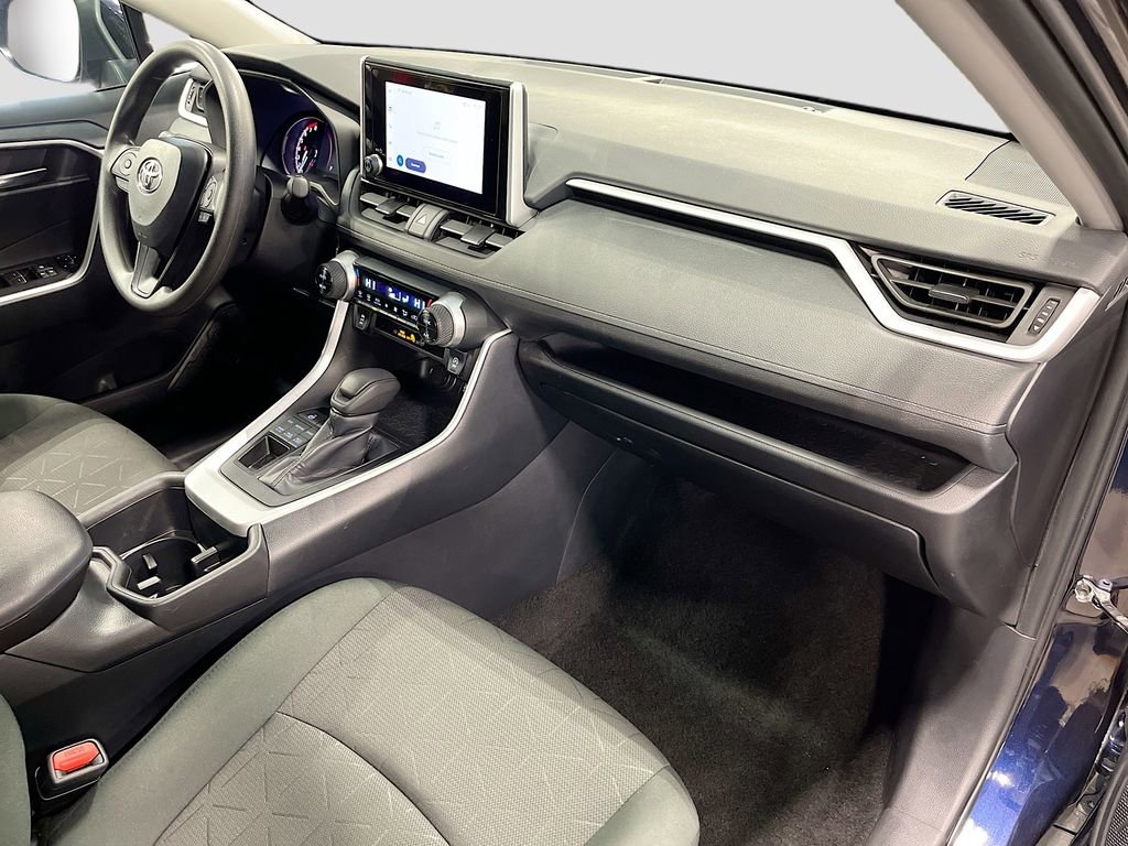 Used 2024 Toyota RAV4 XLE image 30