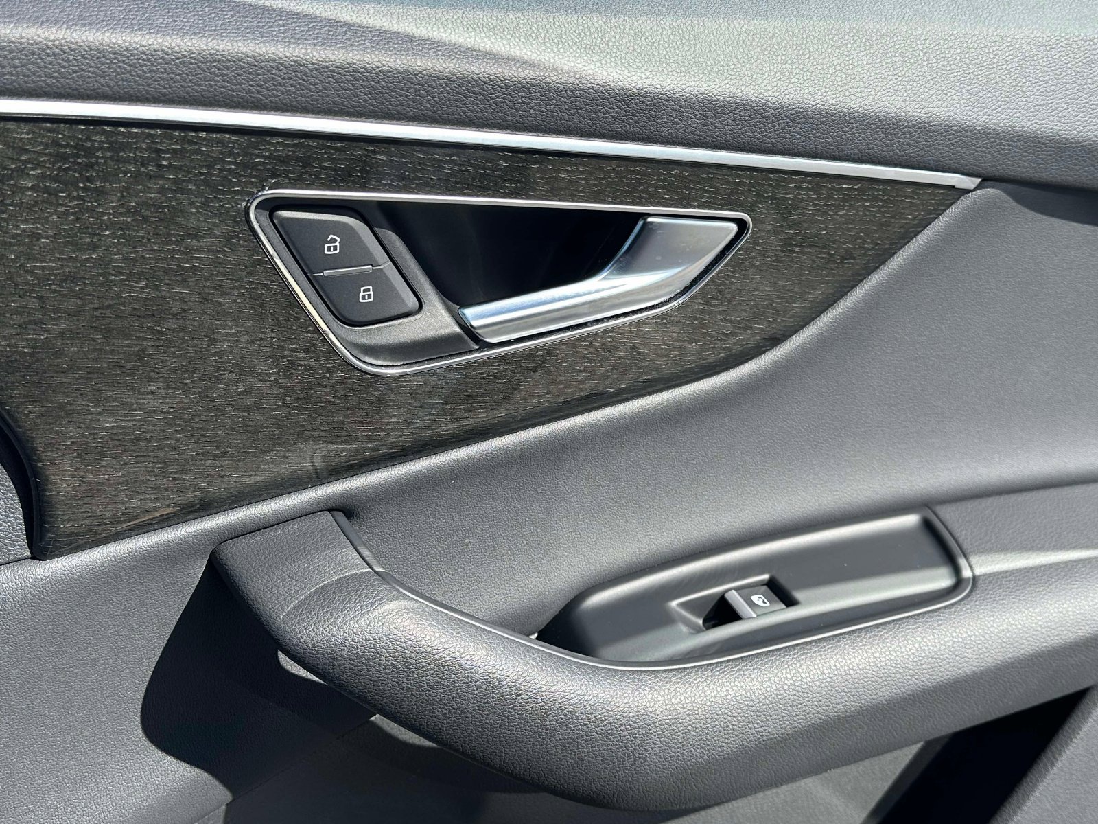 Used 2022 Audi Q7 Premium Plus image 28