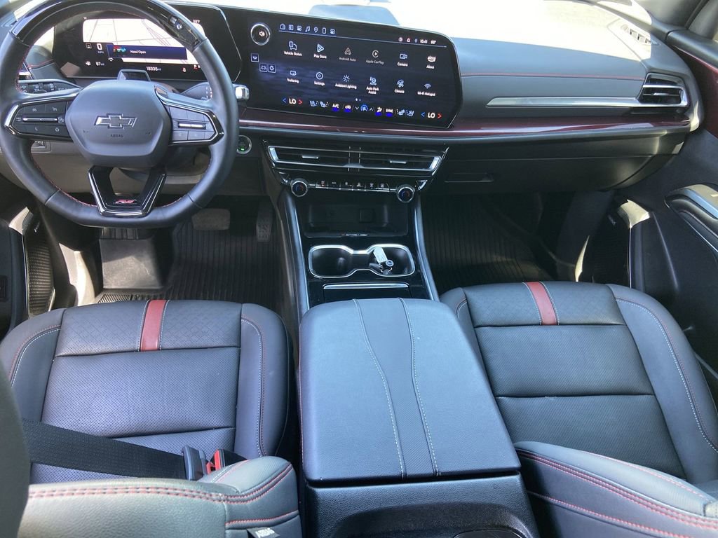 Used 2024 Chevrolet Traverse RS w/ LPO, Floor Liner Package FWD image 17