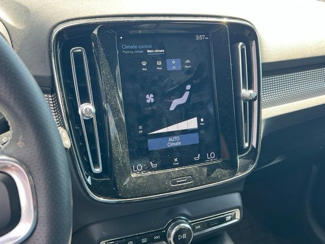Used 2020 Volvo XC40 T5 R-Design AWD/4WD image 14