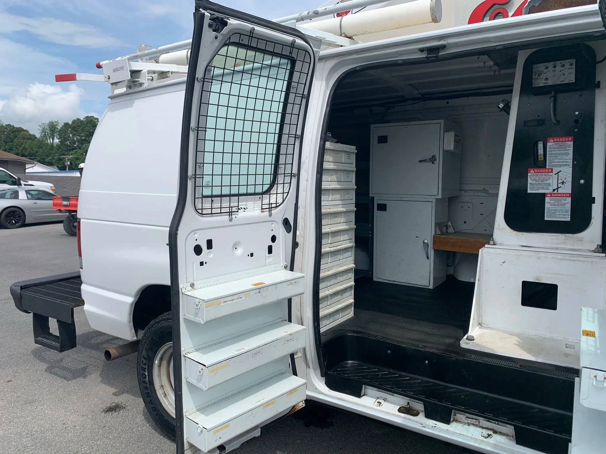 Used 2012 Ford E-350 and Econoline 350 Super Duty w/ Commercial Cargo Van Pkg RWD image 24