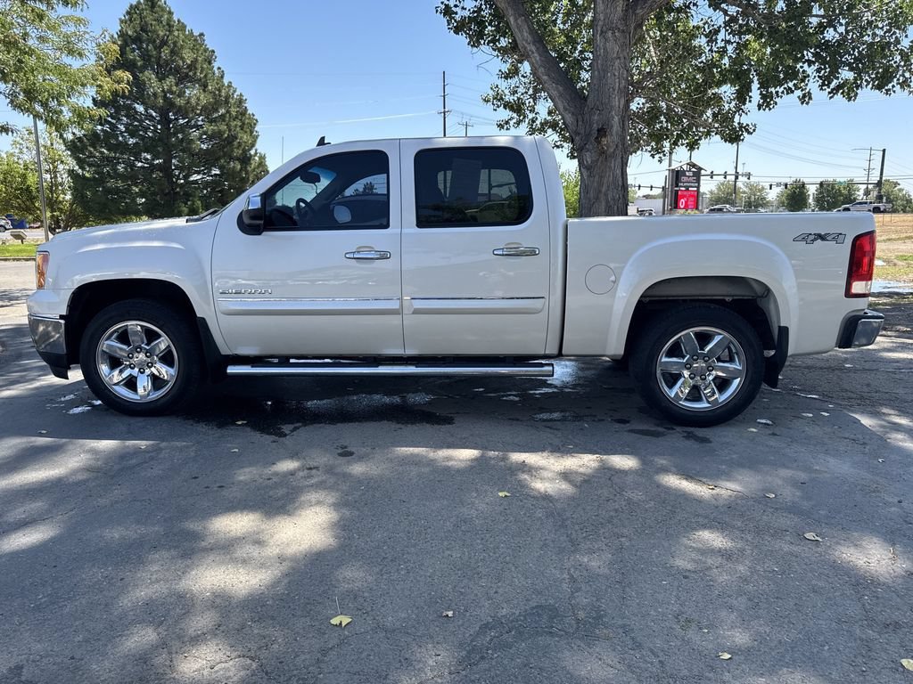 Used 2013 GMC Sierra 1500 SLT w/ SLT White Diamond Edition AWD/4WD image 8