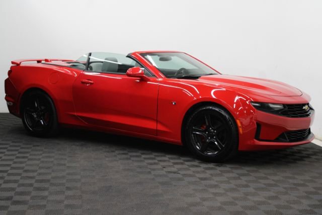 Used 2020 Chevrolet Camaro LT RWD image 1