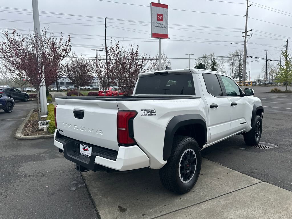 Used 2024 Toyota Tacoma TRD Off-Road AWD/4WD image 5