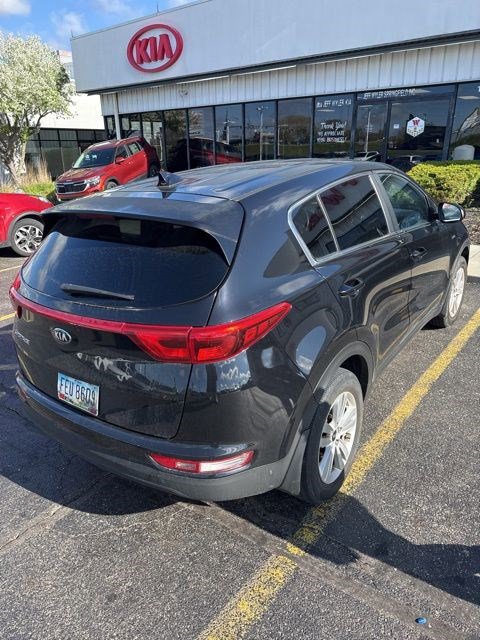 Used 2017 Kia Sportage LX image 2