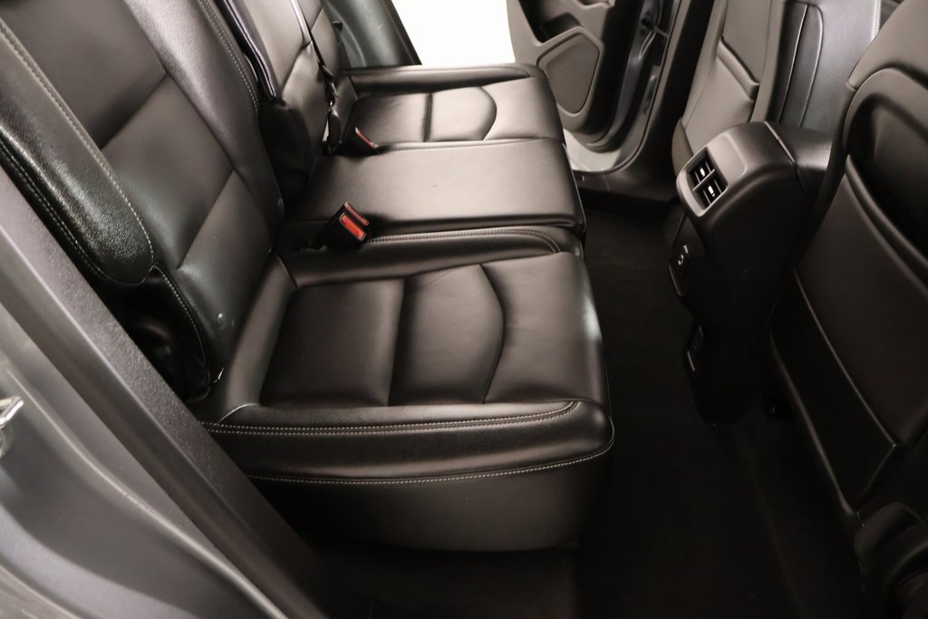 Used 2024 GMC Terrain SLT image 14