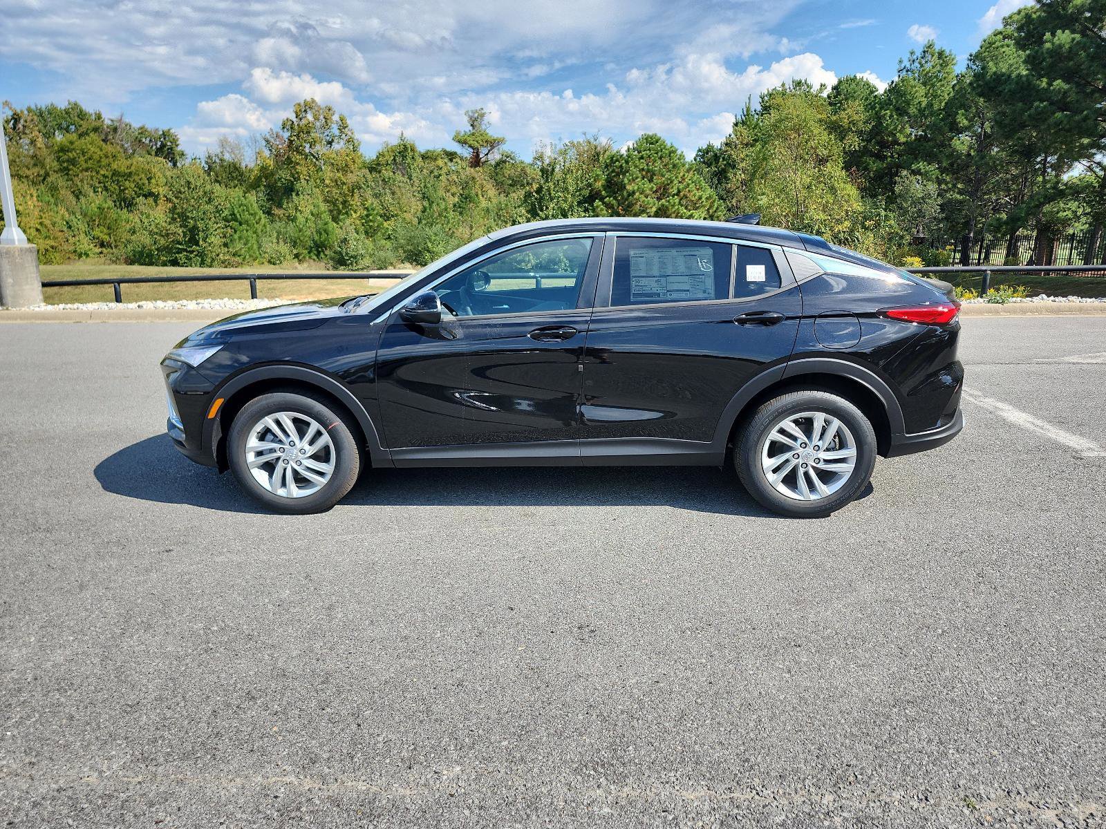 New 2026 Buick Envista Preferred w/ Convenience I Package image 2