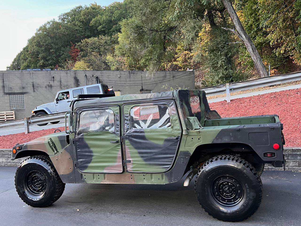 Used 2006 HUMMER H1 image 2