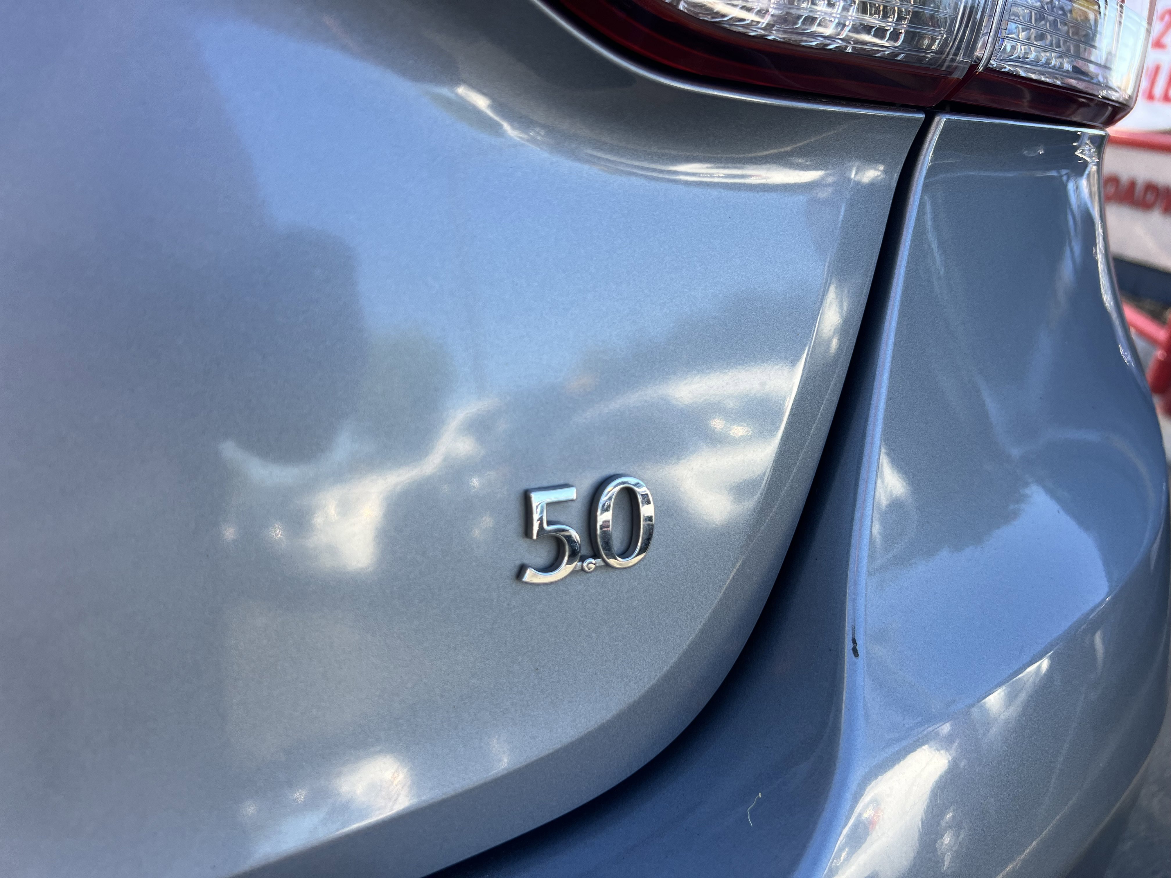 Used 2015 Hyundai Genesis 5.0 image 8