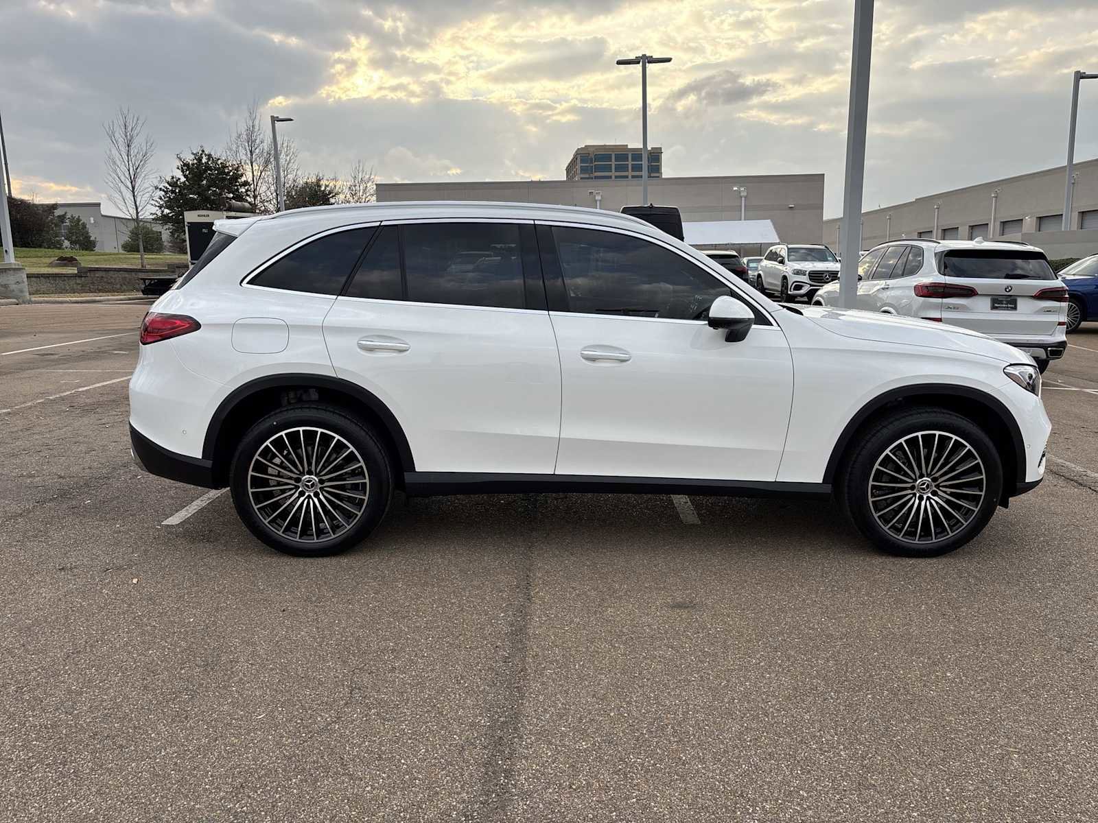 New 2026 Mercedes-Benz GLC 300 image 7