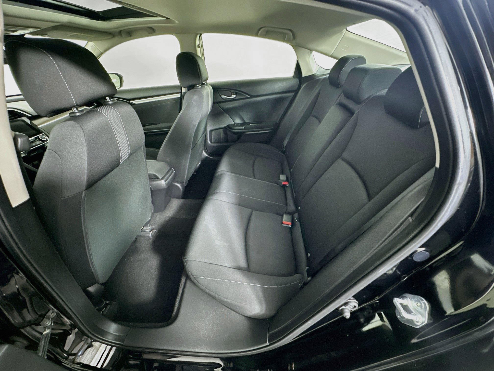 Used 2019 Honda Civic EX image 28