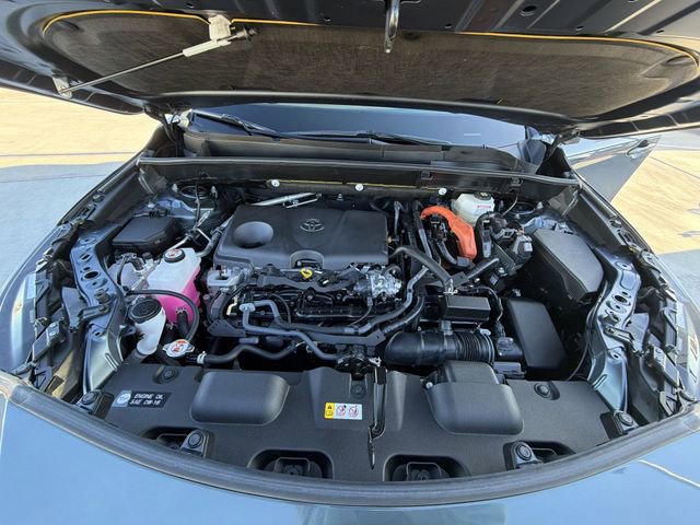 Certified 2024 Toyota Venza XLE image 34