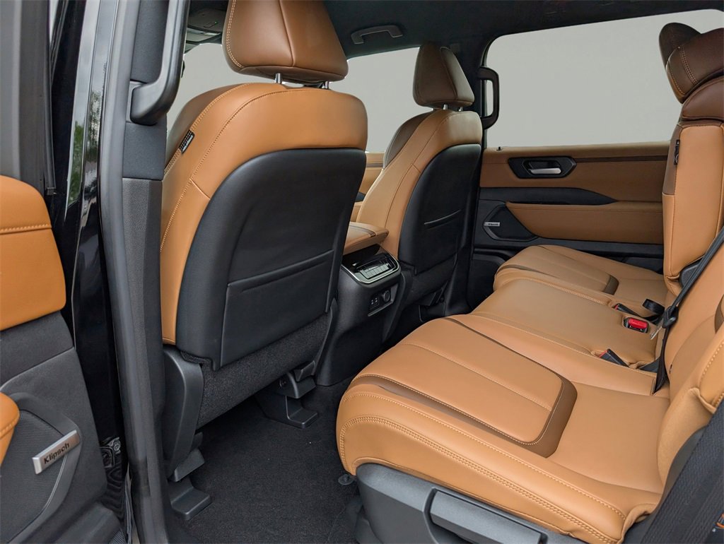 New 2025 Nissan Armada SL image 15