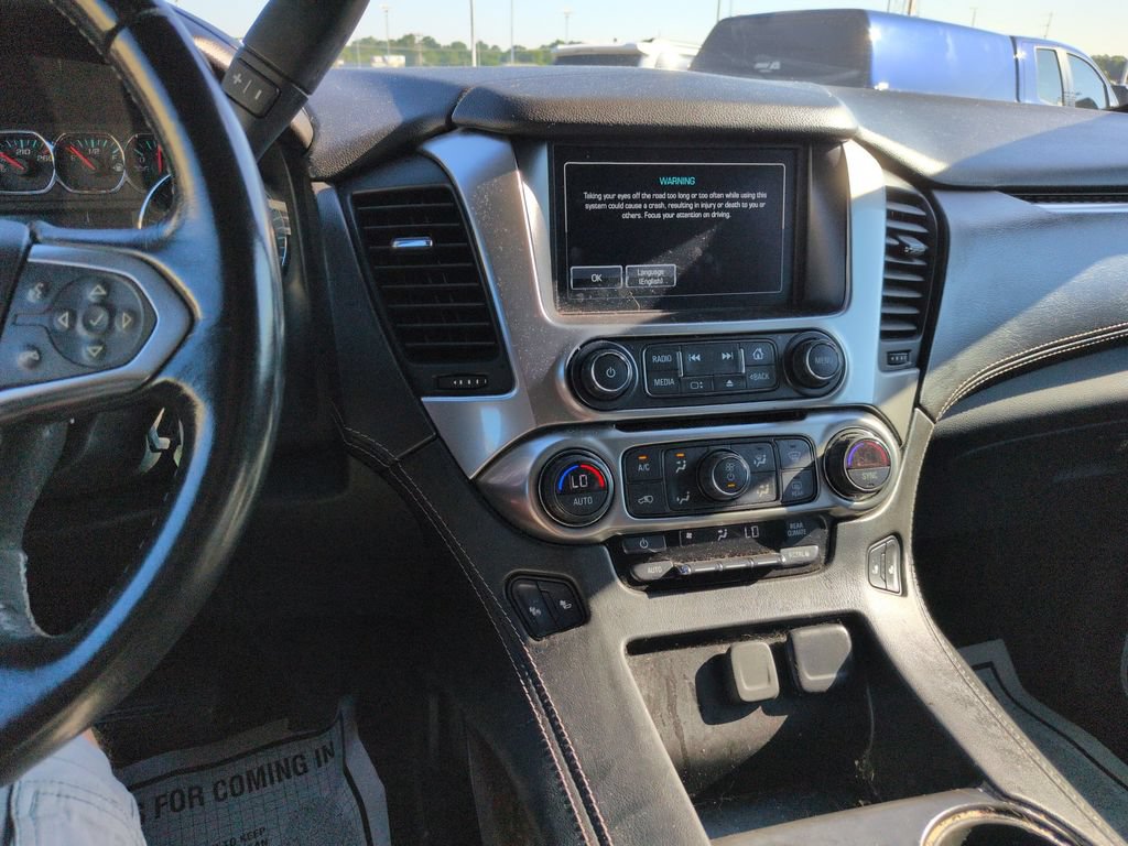 Used 2018 Chevrolet Suburban LT AWD/4WD image 18