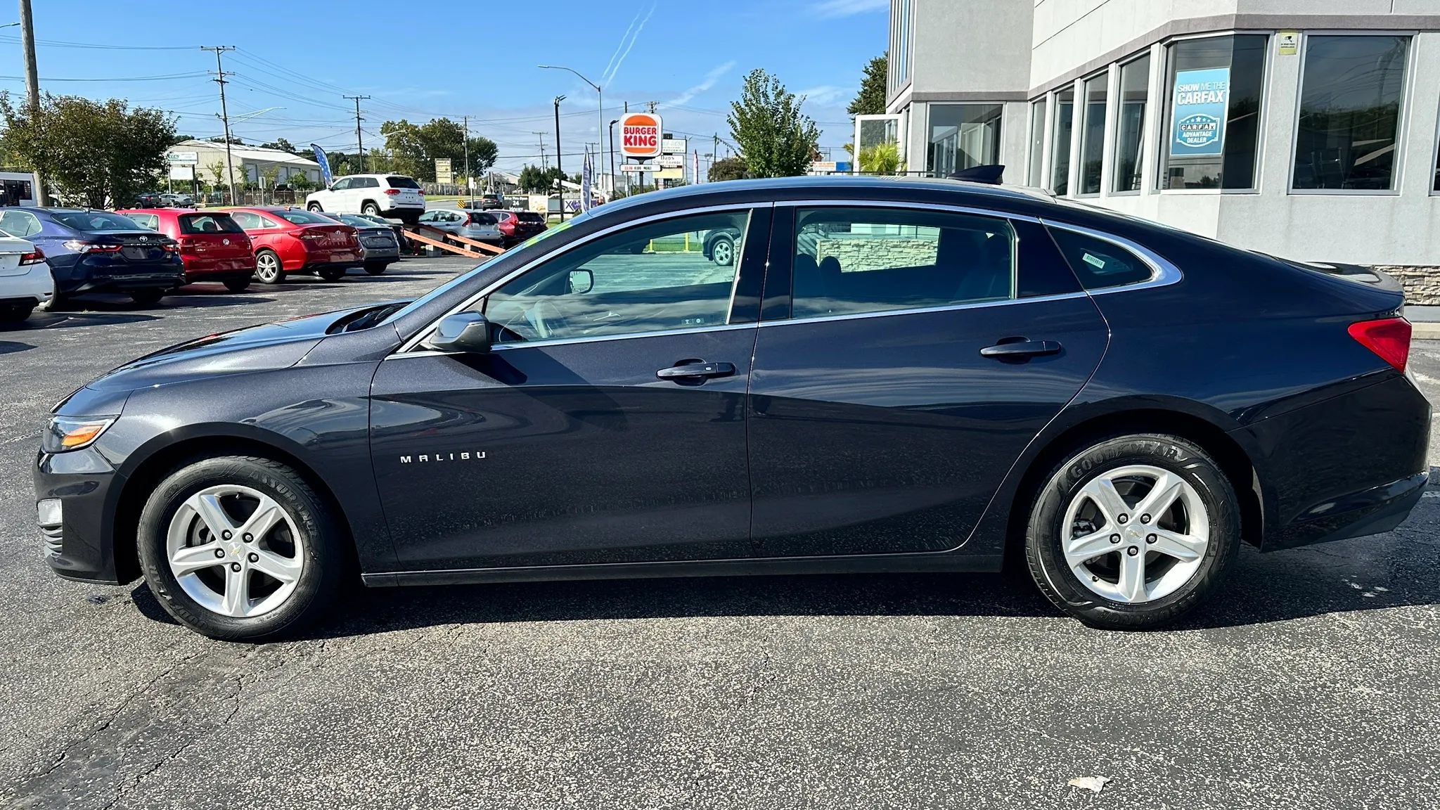 Used 2023 Chevrolet Malibu LT FWD image 8