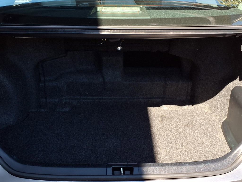 Certified 2017 Toyota Camry XLE w/ Moonroof Package image 21