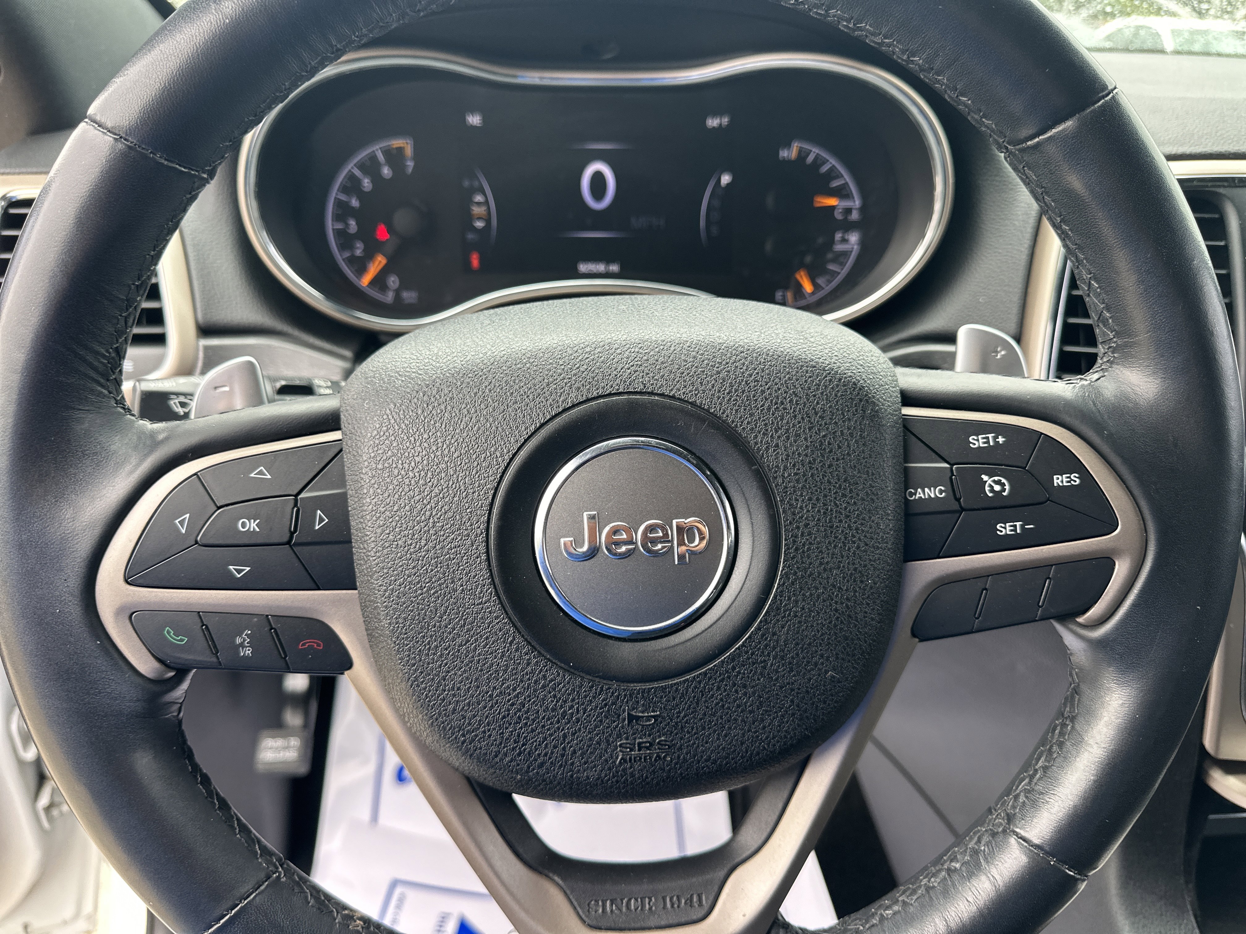 Used 2015 Jeep Grand Cherokee Laredo w/ Quick Order Package 23E AWD/4WD image 12