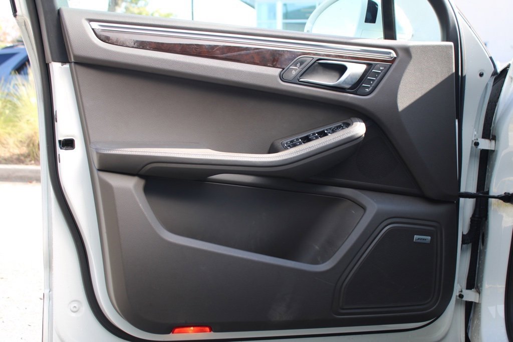 Used 2021 Porsche Macan image 15