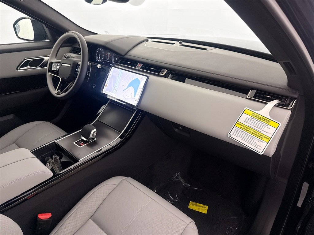 New 2026 Land Rover Range Rover Velar Dynamic SE image 29