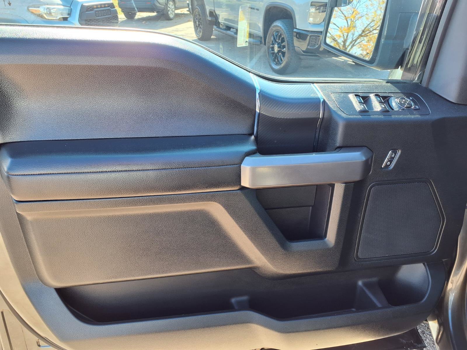 Used 2020 Ford F150 XLT w/ Equipment Group 302A Luxury AWD/4WD image 15