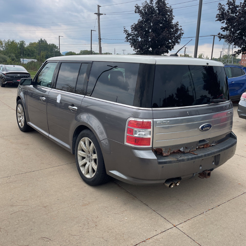 Used 2009 Ford Flex Limited image 10