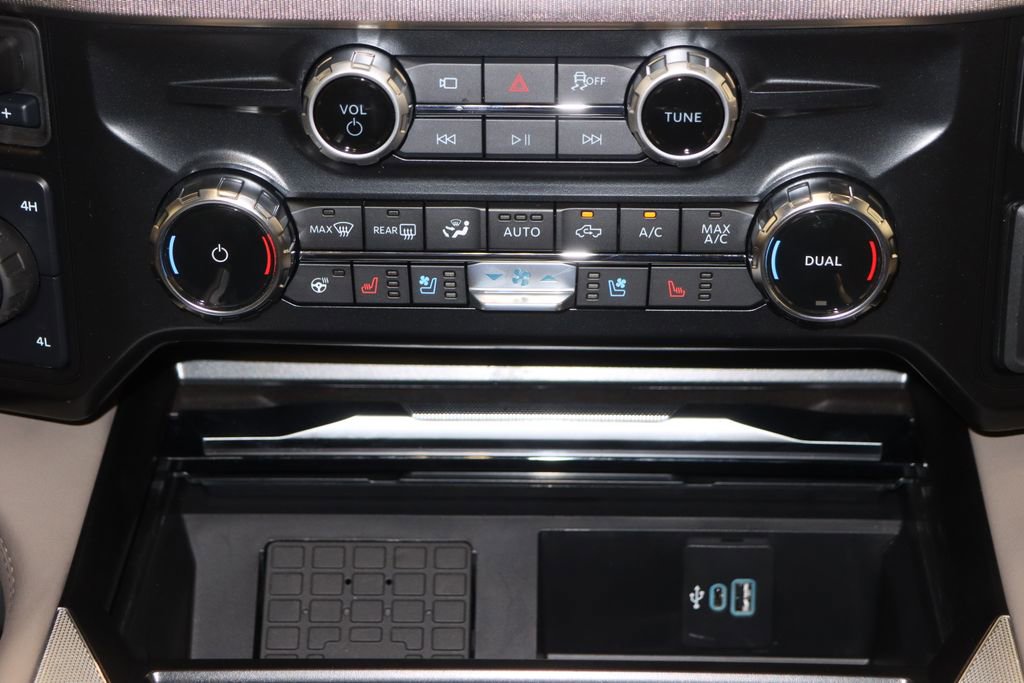 New 2026 Ford F450 Platinum image 29