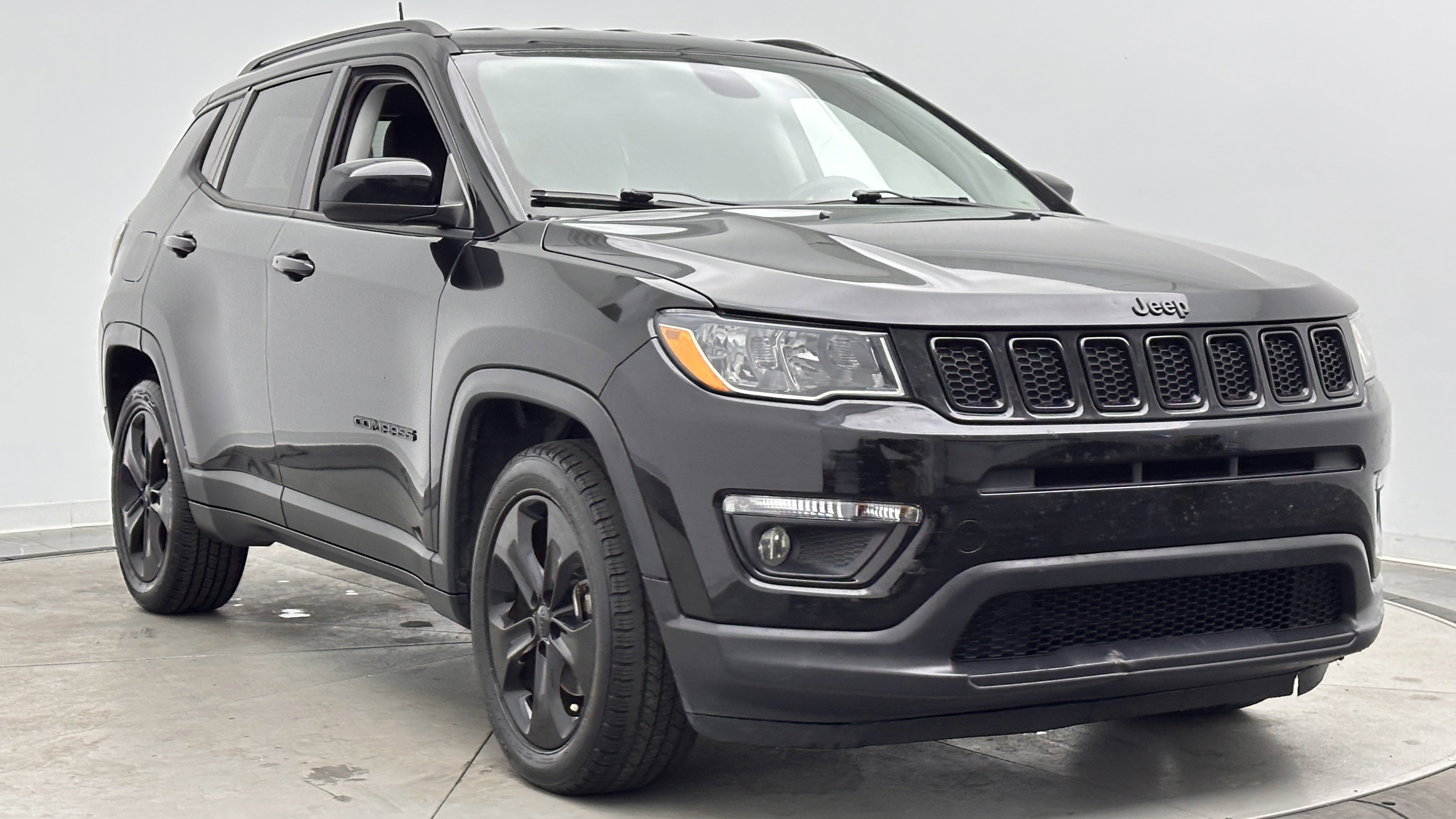 Used 2018 Jeep Compass Altitude image 3