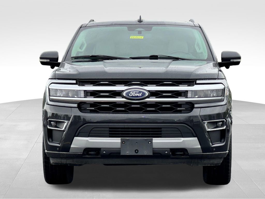 Used 2022 Ford Expedition Max Limited AWD/4WD image 2