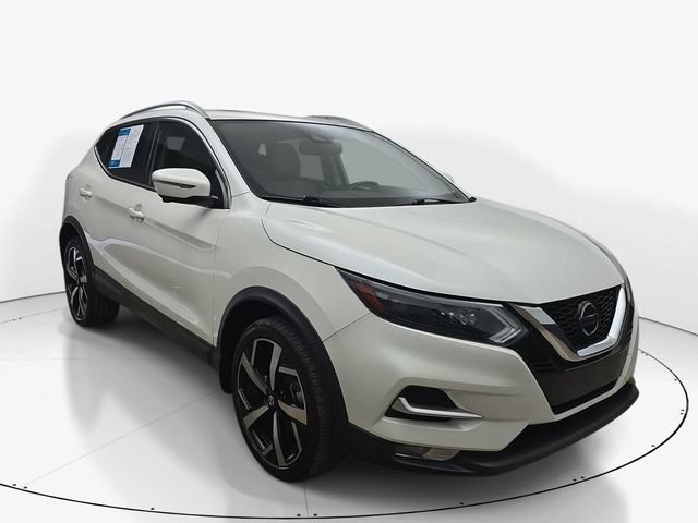 Used 2022 Nissan Rogue Sport SL w/ Premium Package FWD image 3