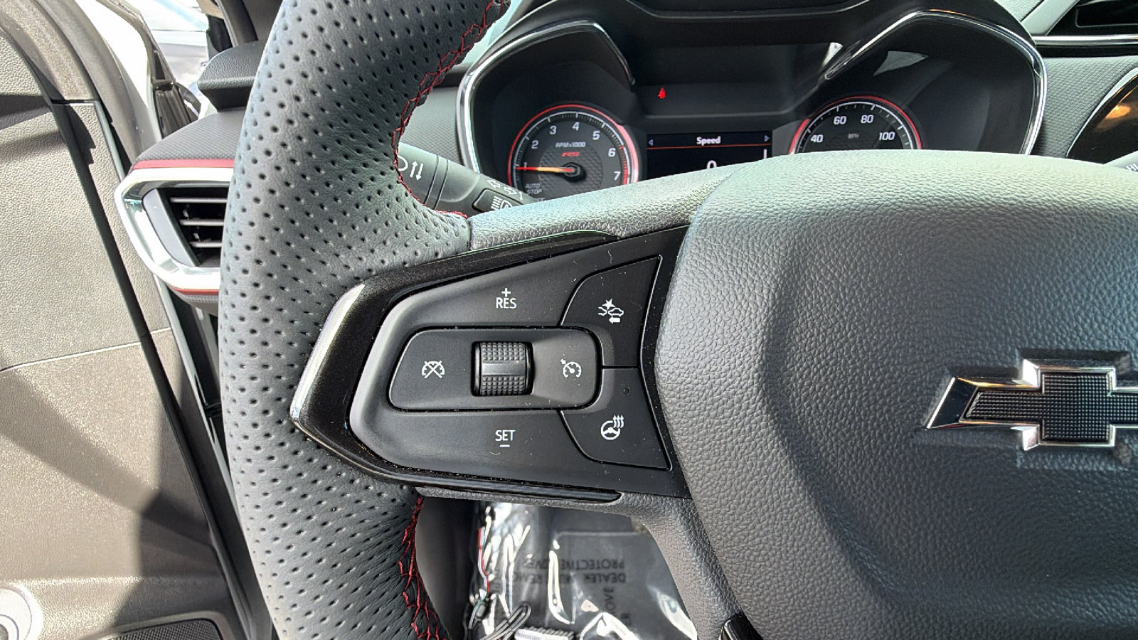 Used 2023 Chevrolet TrailBlazer RS w/ Sun and Liftgate Package FWD image 27