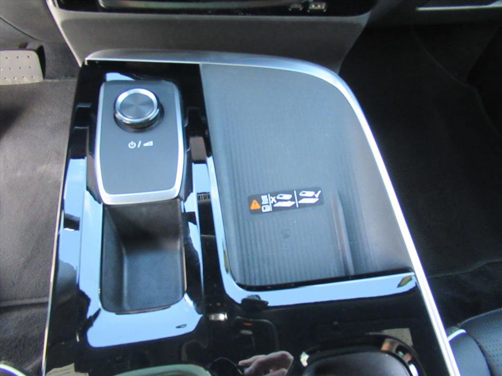 Used 2025 Buick Enclave Sport Touring image 22