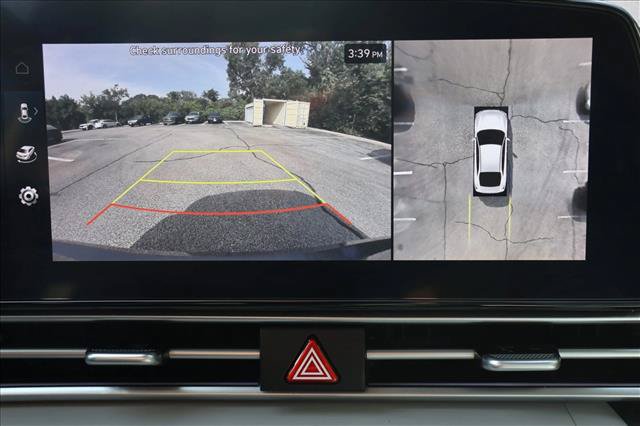 Certified 2024 Hyundai Elantra Limited FWD image 18