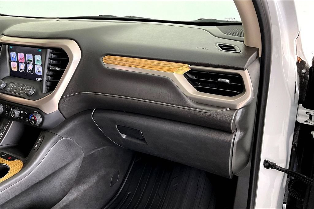 Used 2017 GMC Acadia Denali w/ Technology Package AWD/4WD image 20