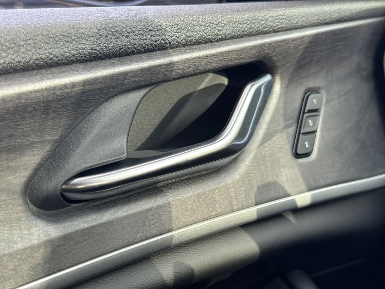 New 2025 Jeep Grand Cherokee Limited w/ Trailer Tow Package image 24