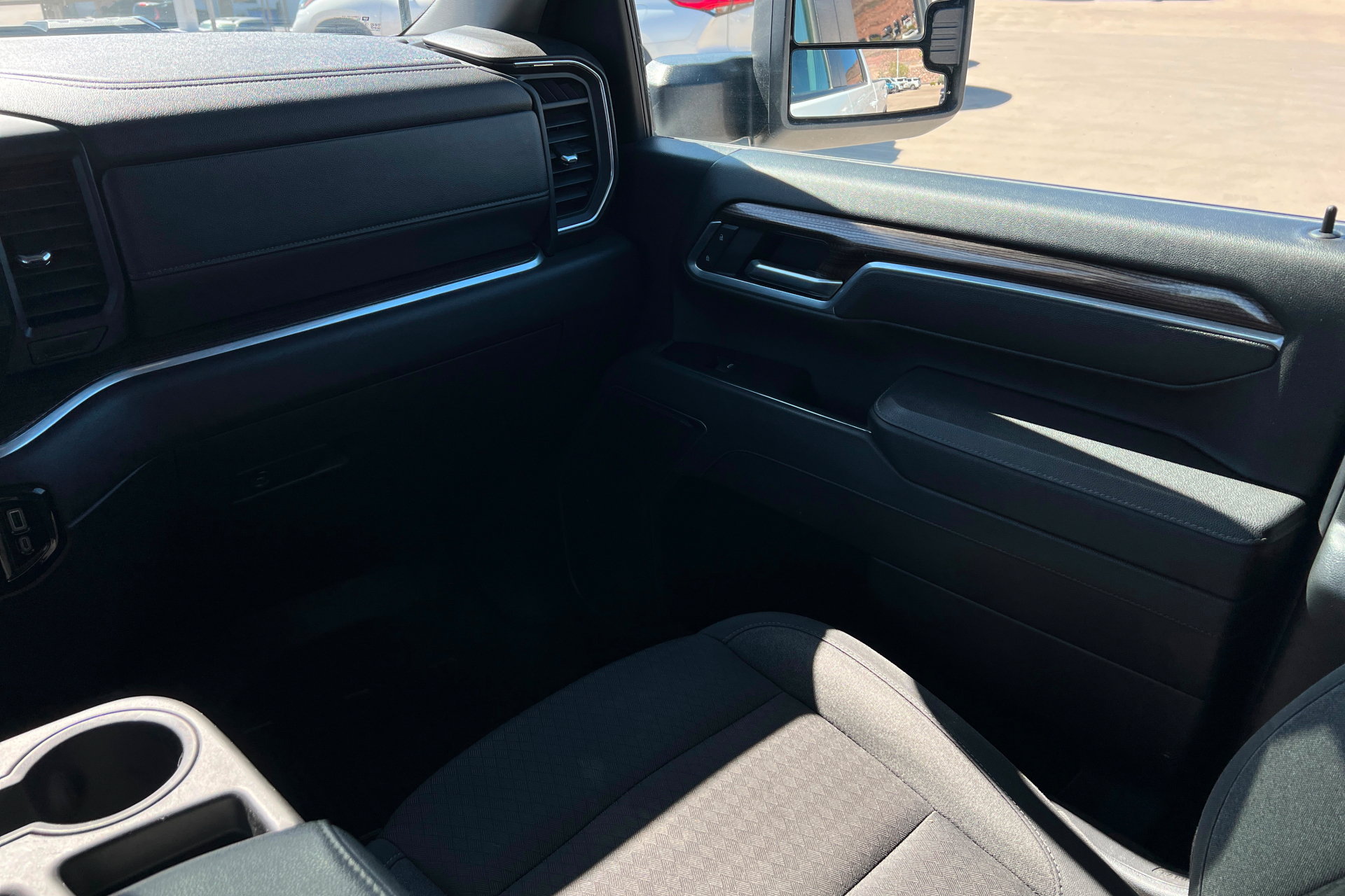 Used 2025 Chevrolet Silverado 2500 LT AWD/4WD image 10