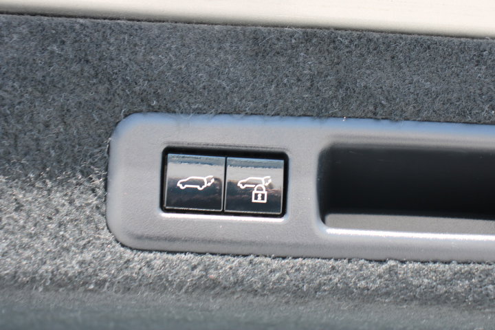 Used 2022 Lexus RX 450h AWD w/ Premium Package image 16