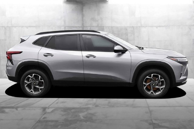 Used 2024 Chevrolet Trax LT FWD image 5