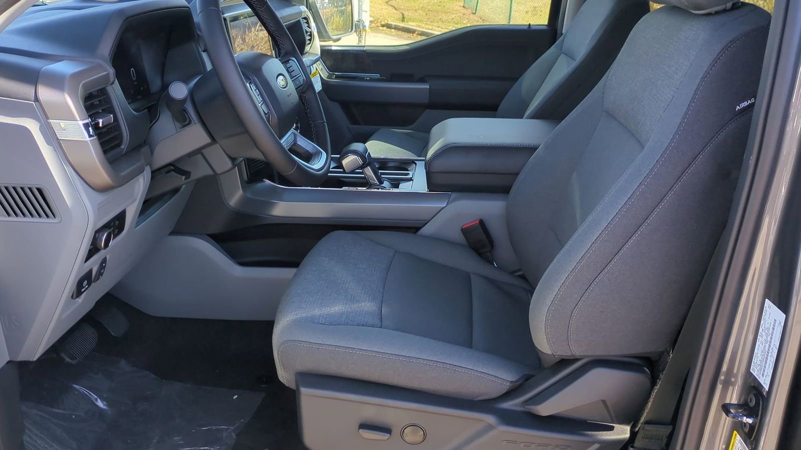 New 2025 Ford F150 Lightning XLT image 14