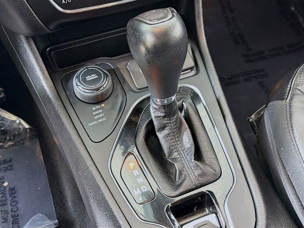 Used 2021 Jeep Cherokee Limited w/ Elite Package image 41